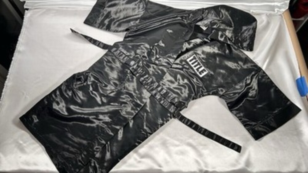 TITLE BOXING SHINY SATIN GLANZ ALL BLACK ROBE HOODED SIZE S FULL LENGTH